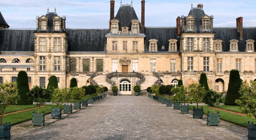Campanile Fontainebleau Exterior foto